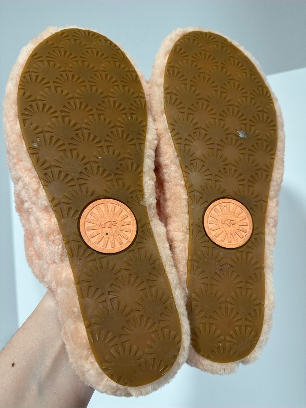 Ugg peach color fur slippers fluff size 11 - Picture 11 of 12